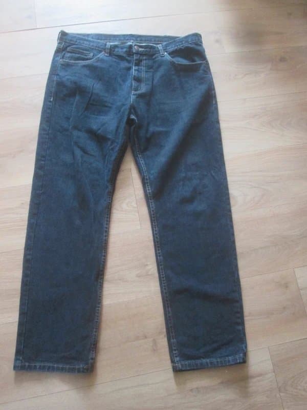 Farah Farah size 38 100% cotton straight leg denim Jeans Great condition