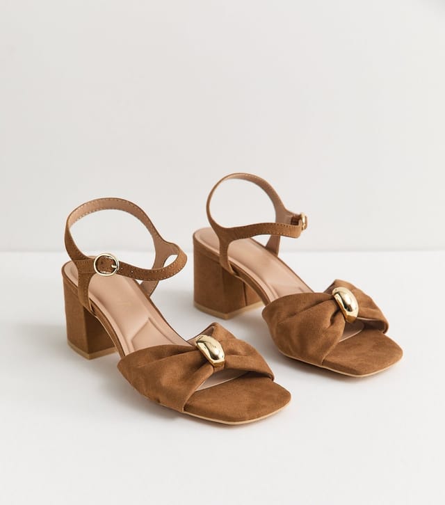 New Look Women's Wide Fit Tan Faux Suede Metal Ring Block Heel Sandals Vegan New Look - 3