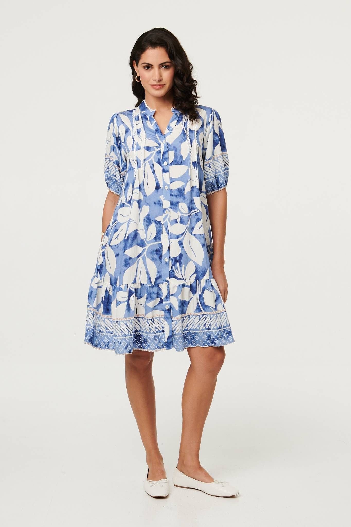 Izabel London Blue Leaf Print 1/2 Sleeve Knee Dress