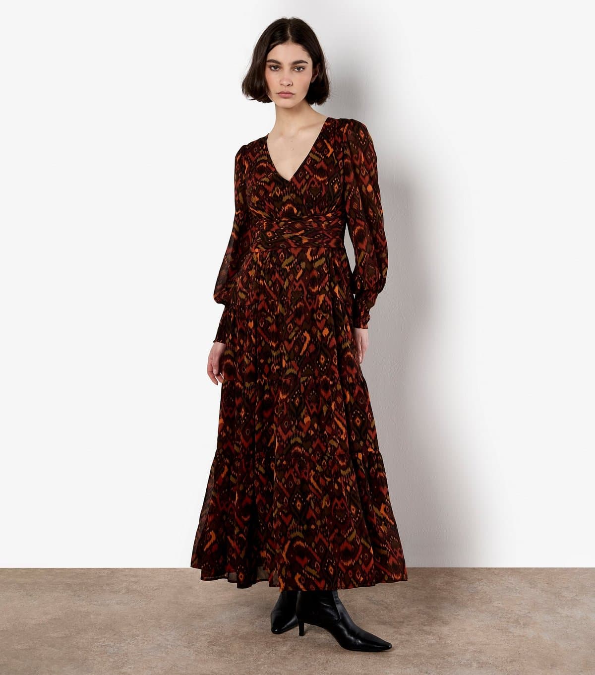 Apricot Women's Dark Burgundy Abstract Chiffon Tiered Maxi Dress Apricot New Look