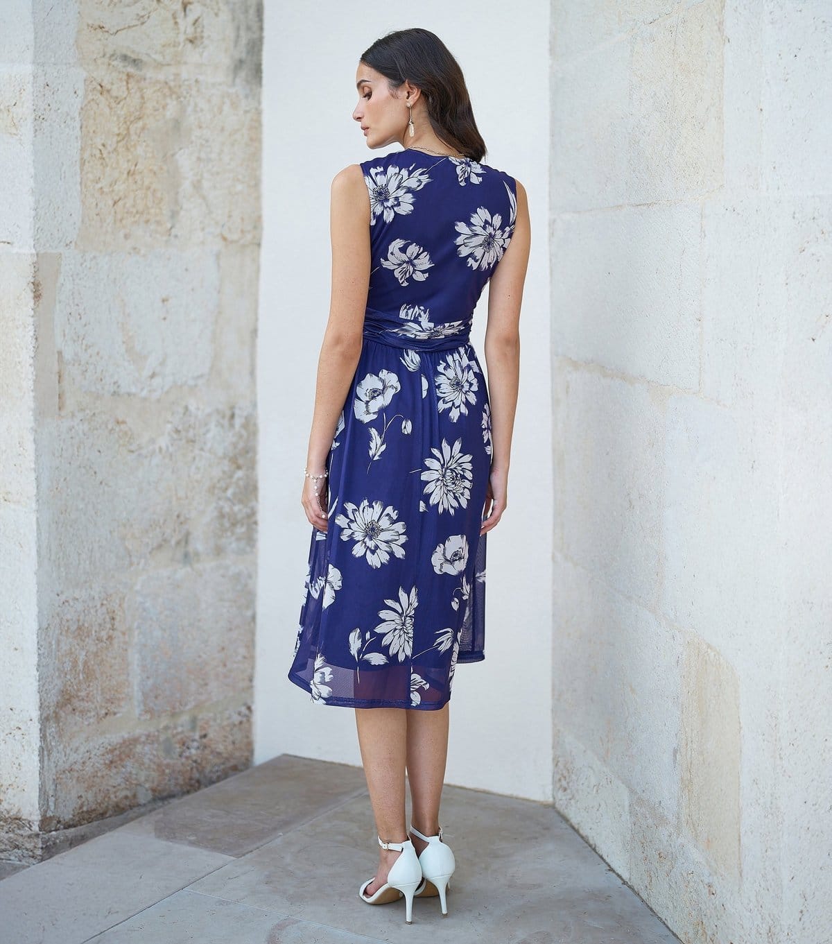 Yumi Women's Blue Floral Sleeveless Floral Wrap Midi Dress Yumi New Look - 4