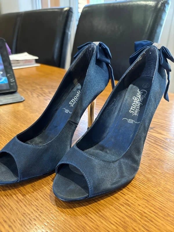 New Look New look blue satin bow to back 4” heels