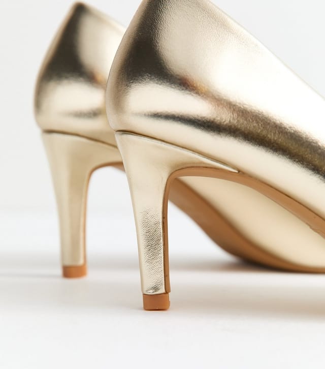 New Look Women's Gold Faux Leather Heeled Court Shoes New Look - 3