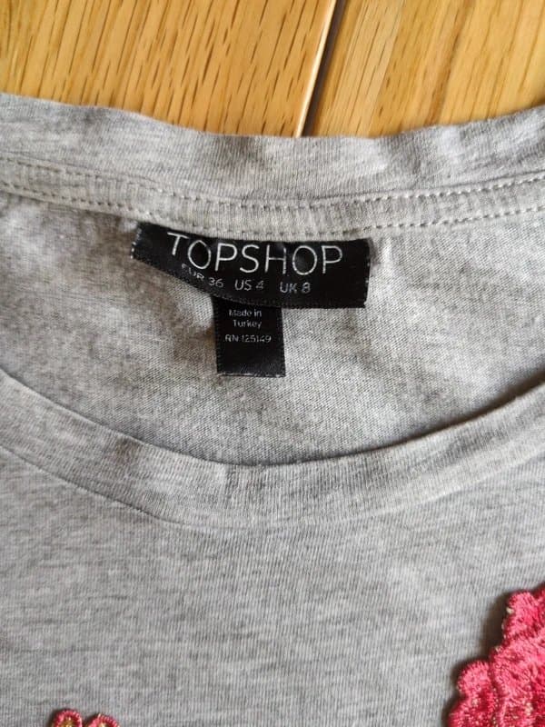 Topshop Embroidered grey t-shirt (UK size 8)
