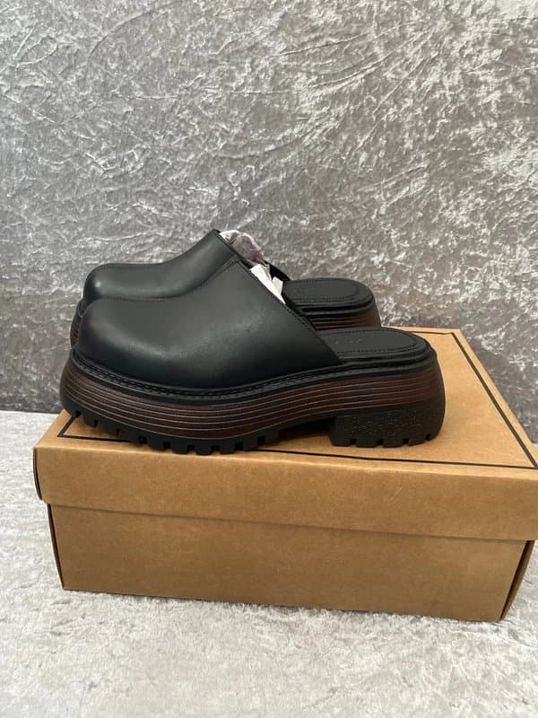 ASOS Design ASOS design mesmerised leather chunky flat mules size 3