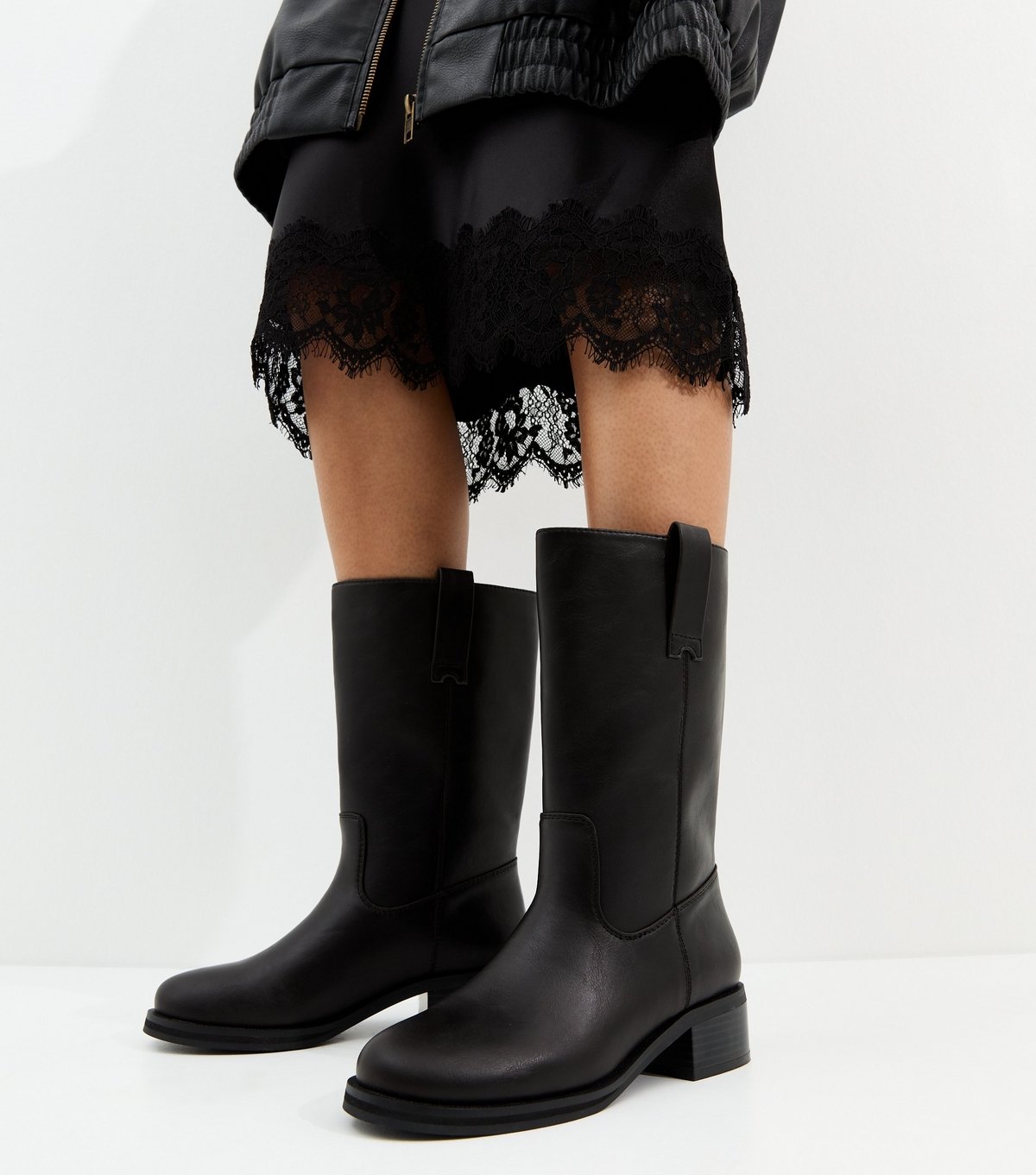 New Look Women's Black Faux Leather Pull On Boots Vegan New Look - 2