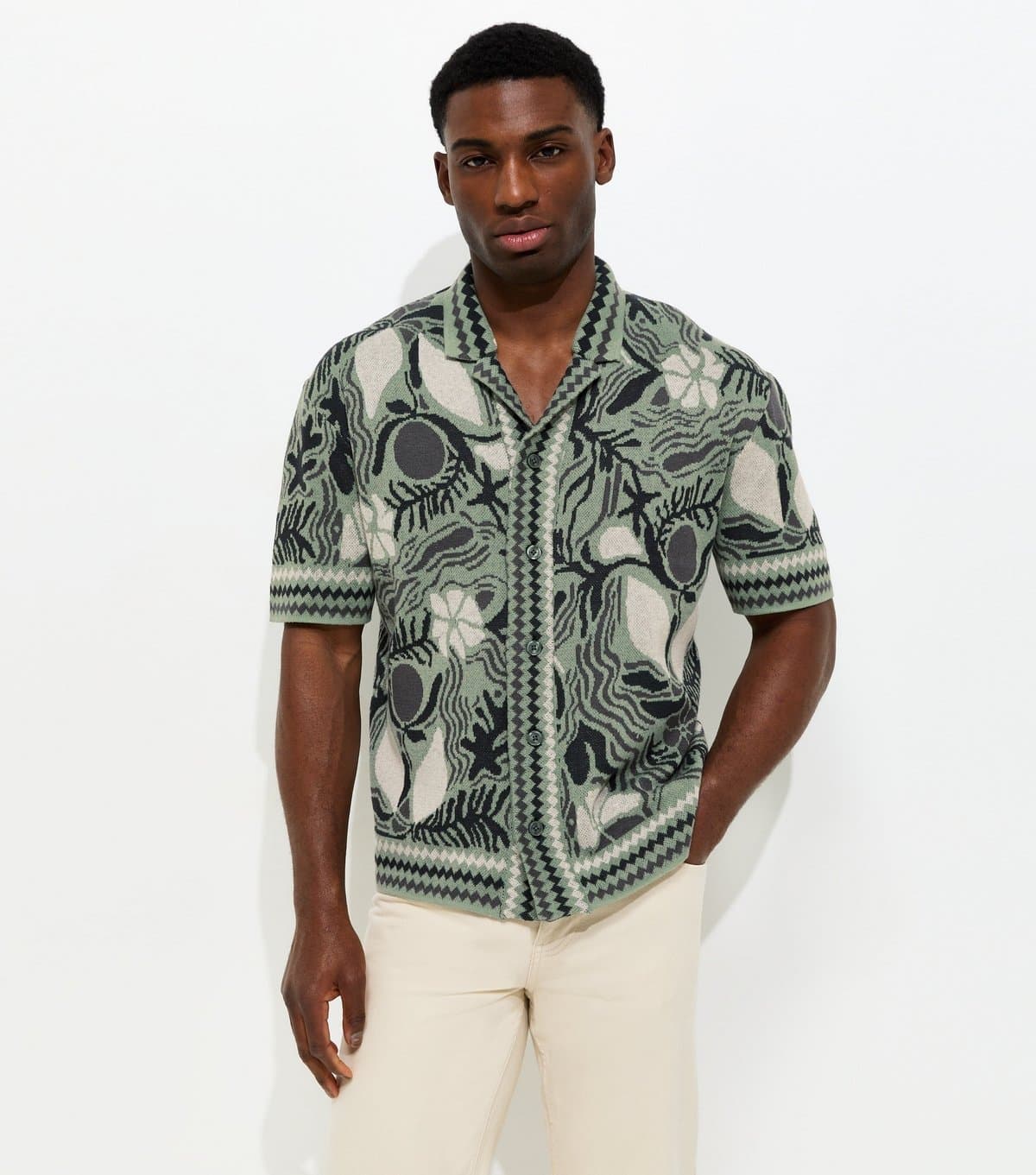 Only and Sons Men's Light Green Relaxed Jacquard Short Sleeve Shirt Only and Sons New Look