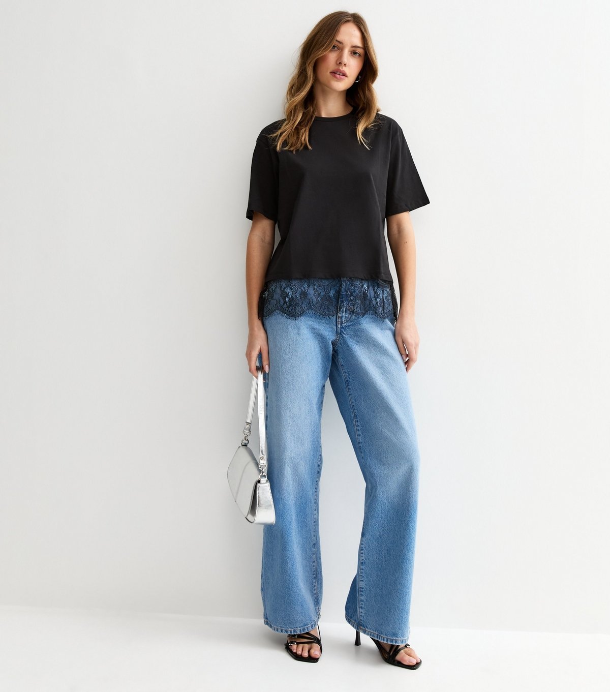 New Look Women's Black Lace Hem Boxy T-Shirt New Look - 2