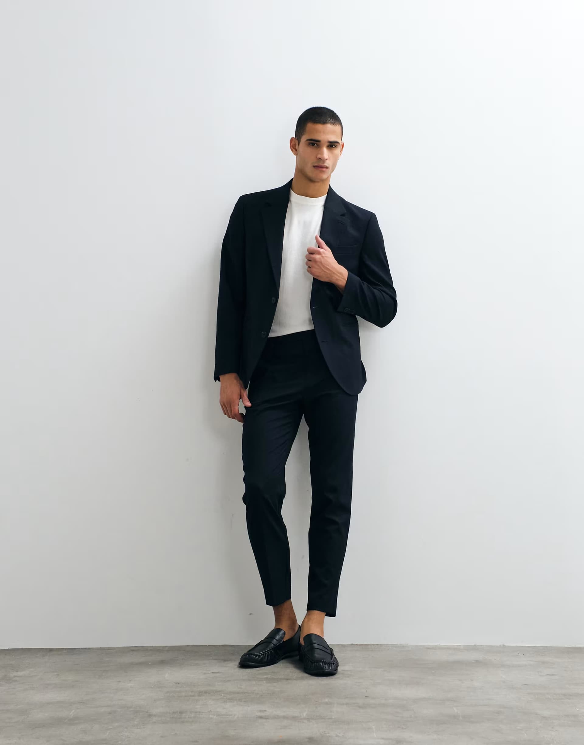 ASOS ASOS DESIGN tapered suit trousers in navy