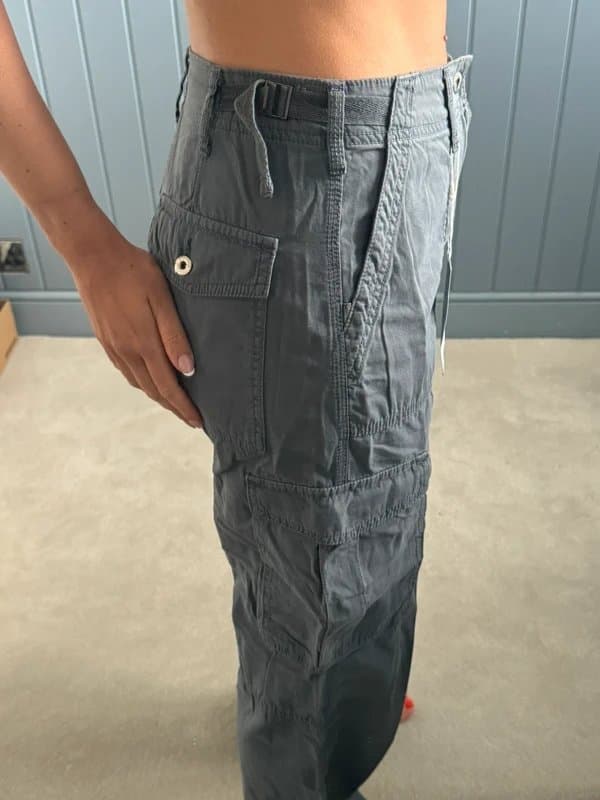 Bershka Brand new women’s cargo pants