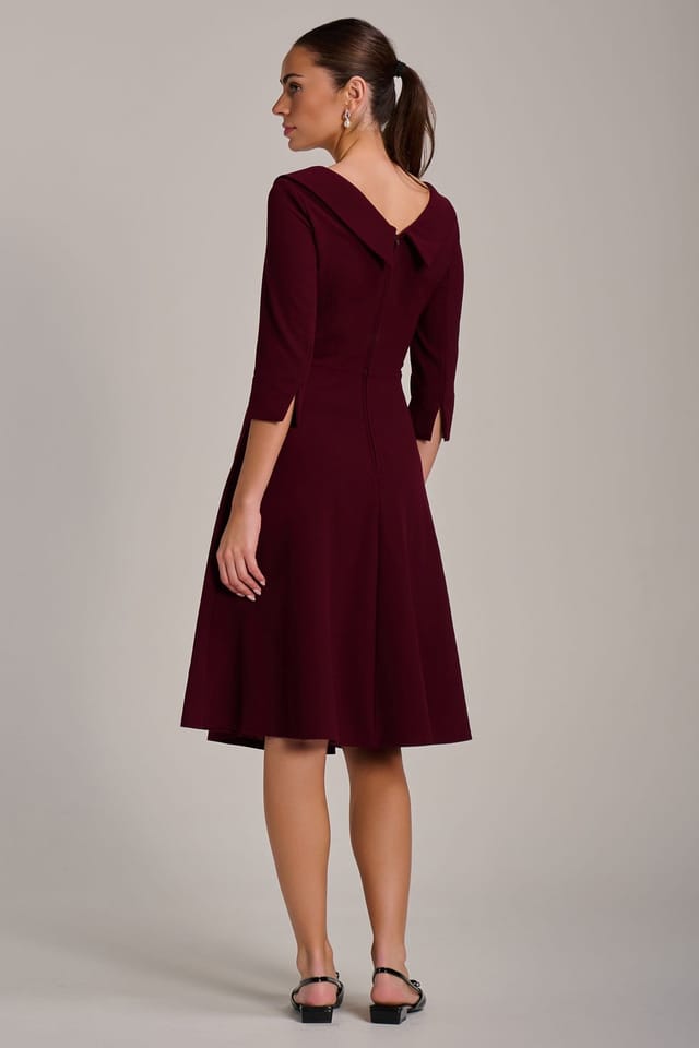 Jolie Moi Jolie Moi Women's Fold Collar Button Detail Dress in Burgundy - 2