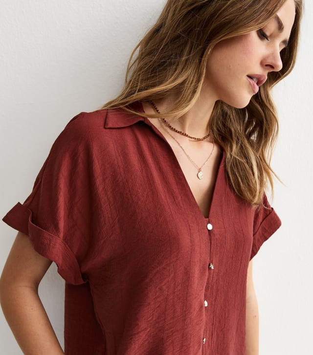 New Look Women's Dark Red Crinkled Short Sleeve Shirt New Look - 2