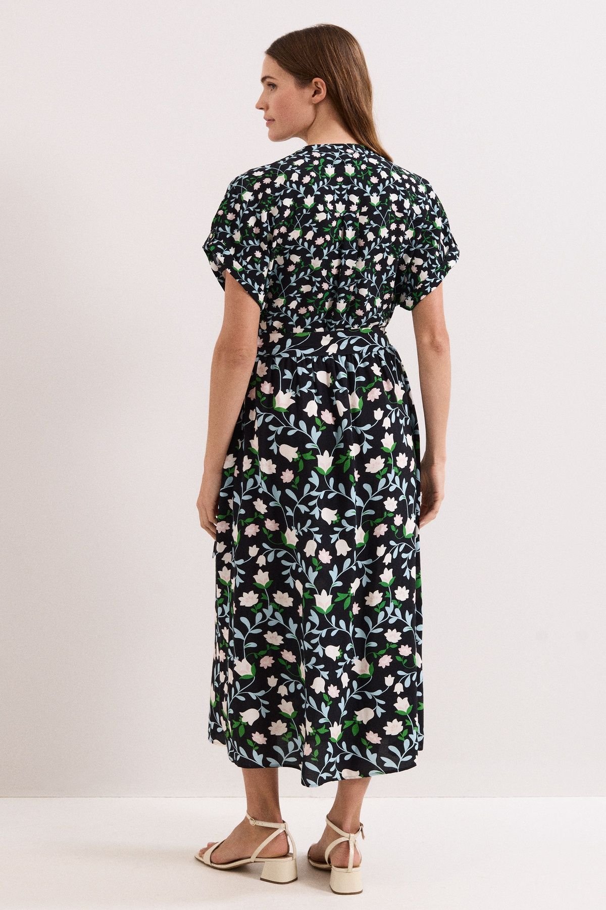 Phase Eight Phase Eight Women's Luisa Floral Dress in Black - 4