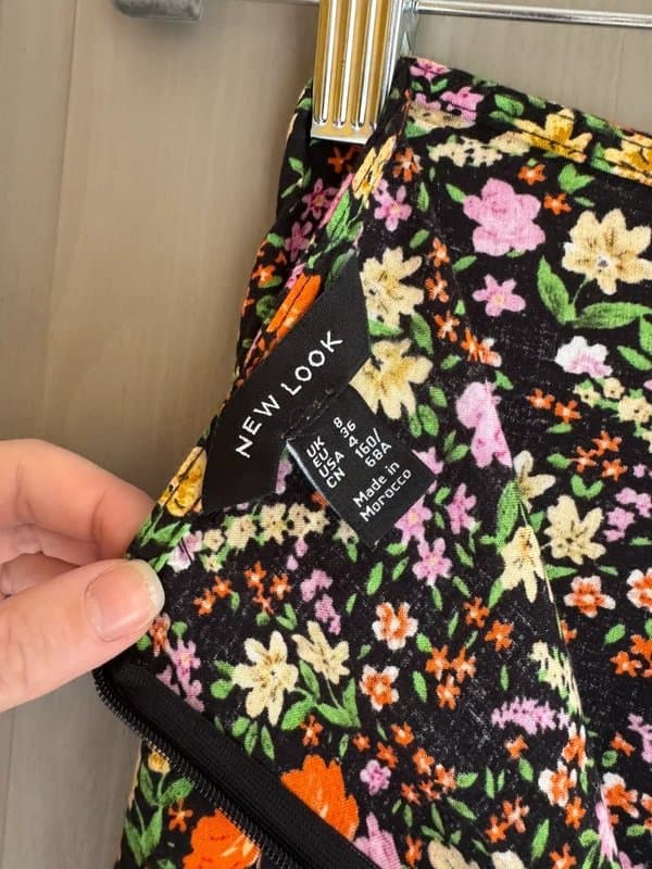 New Look New Look Size 8 floral summer midi-length skirt