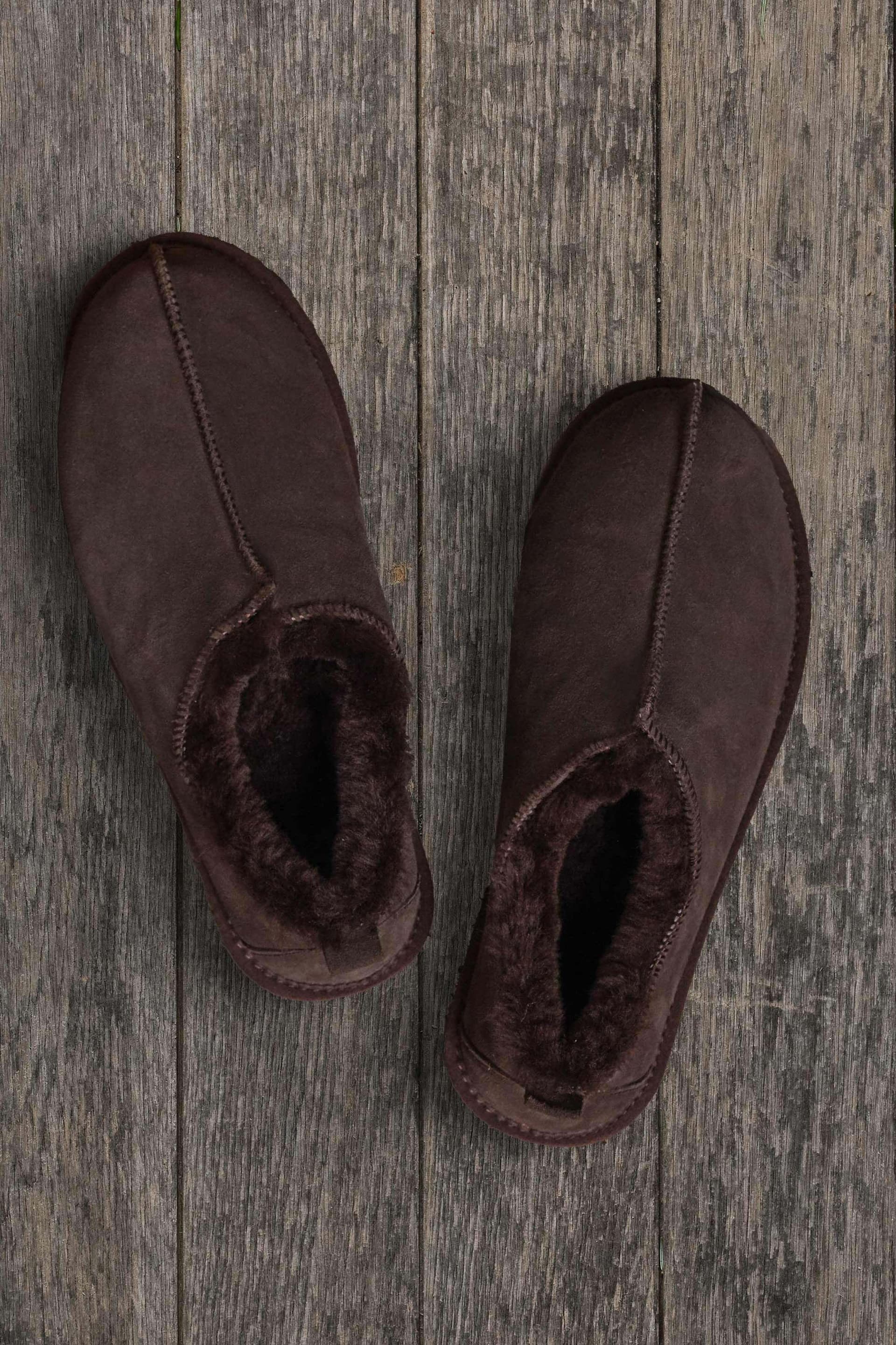 WoolOvers WoolOvers Men's Mens Suede & Sheepskin Short Boot in Chocolate