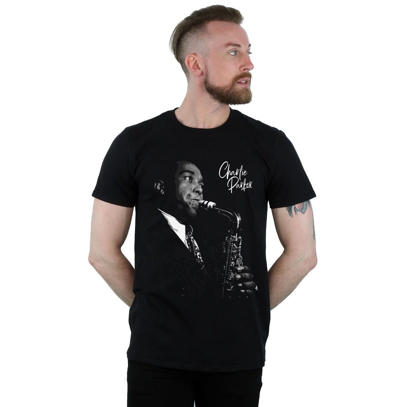 Charlie Parker Charlie Parker Men's Playing Saxophone T-Shirt in Black