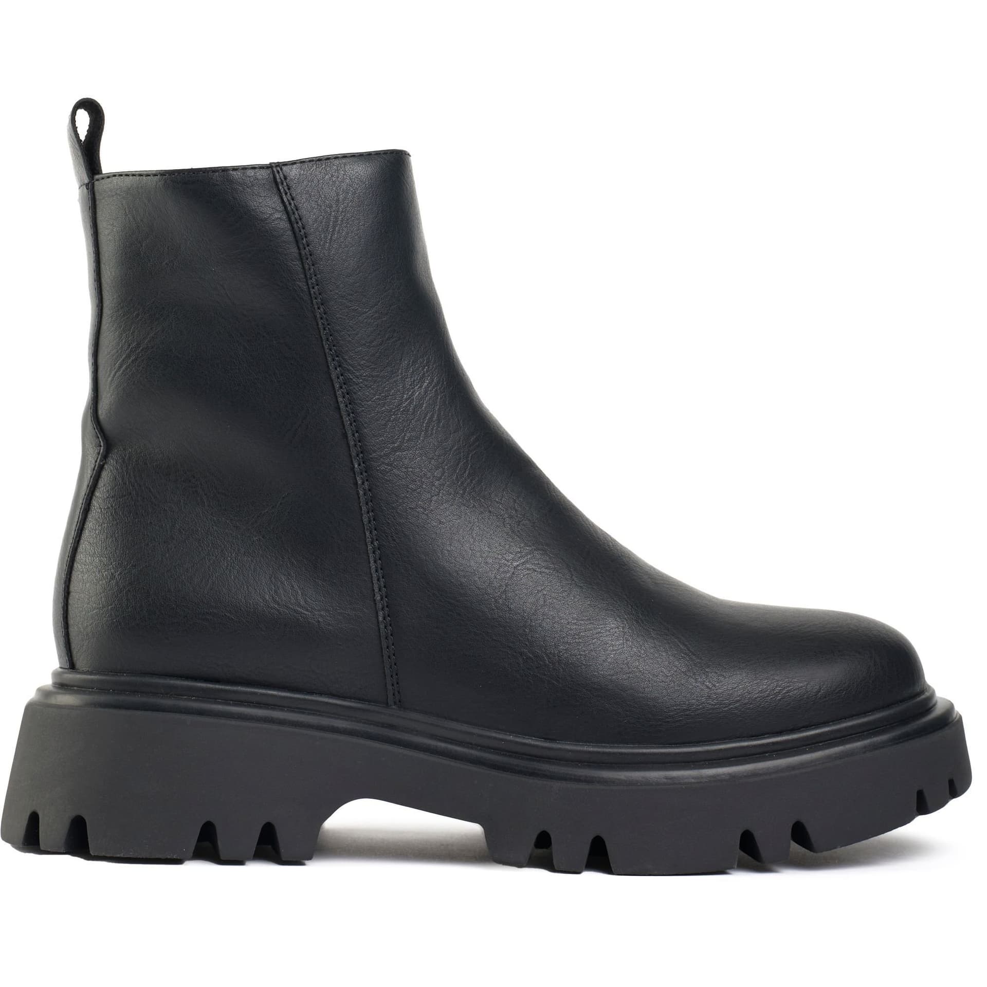 V.GAN V.GAN Black Leather Cameo Ankle Boots