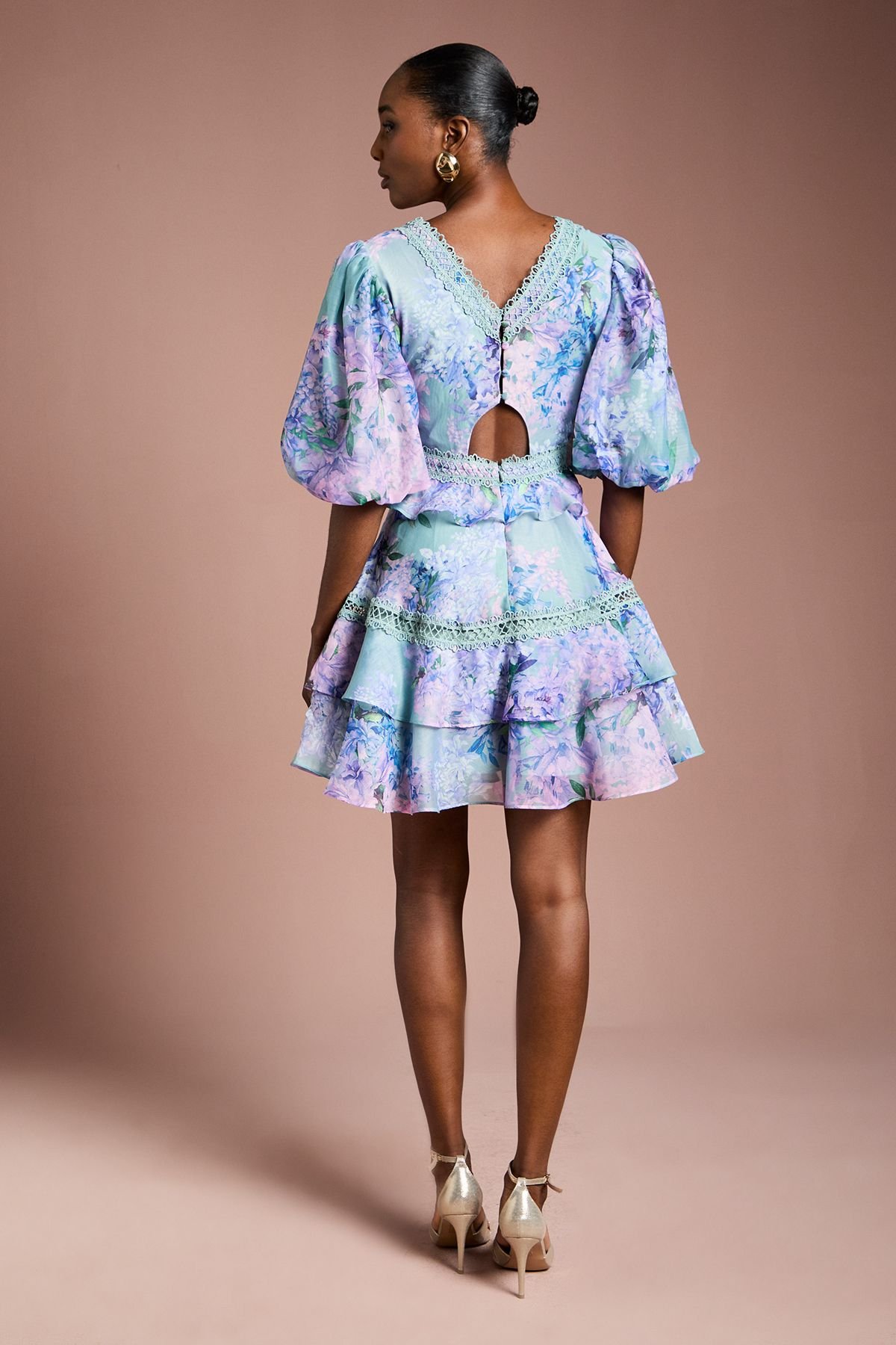 Coast Coast Women's Lace Trim Puff Sleeve Organza Mini Dress in Sage - 3