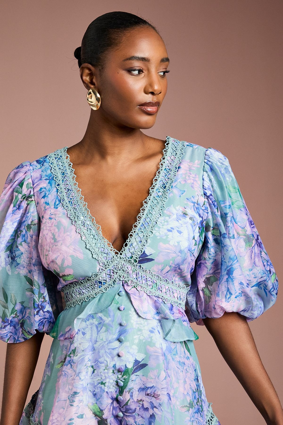 Coast Coast Women's Lace Trim Puff Sleeve Organza Mini Dress in Sage - 4