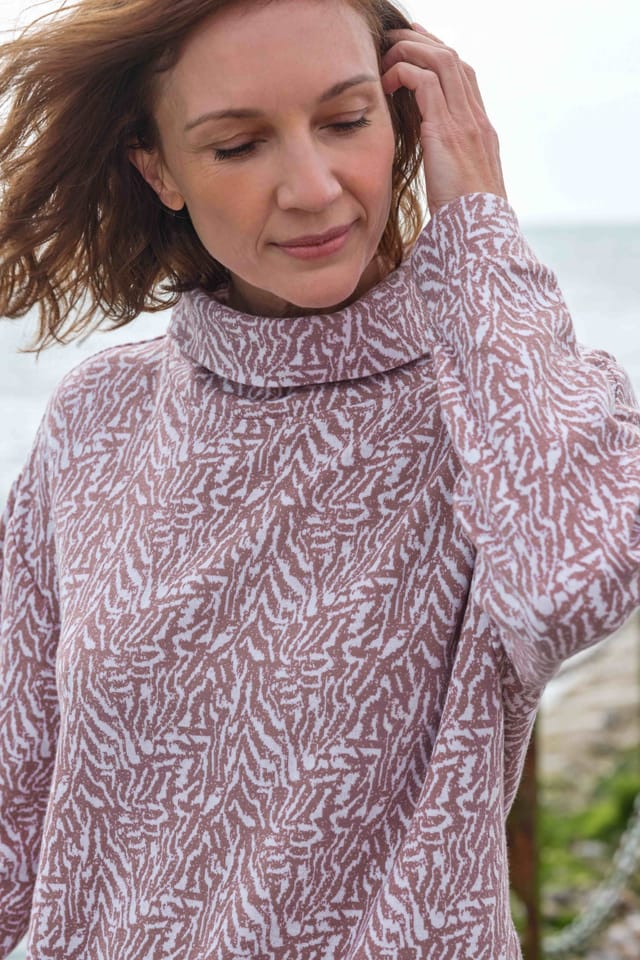 WoolOvers WoolOvers Women's Valley Cowl Neck Boxy Sweatshirt - 3