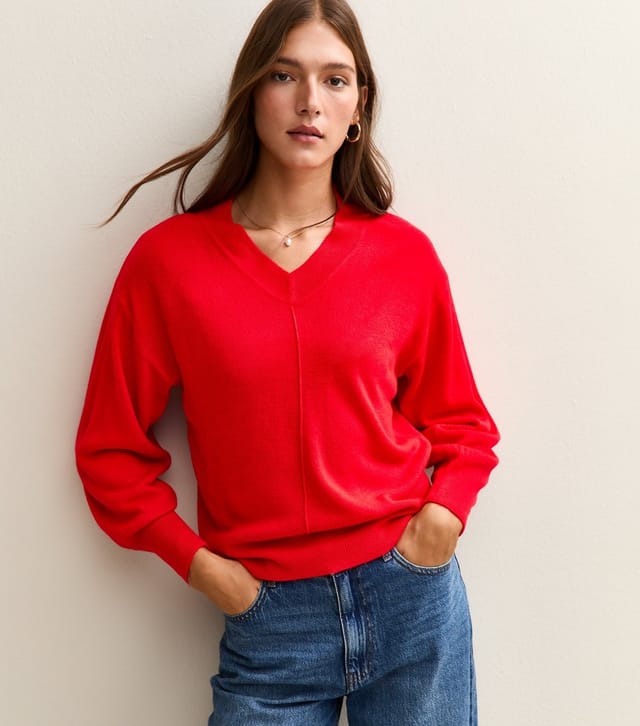 Sunshine Soul Women's Bright Red V-Neck Jumper Sunshine Soul New Look - 2