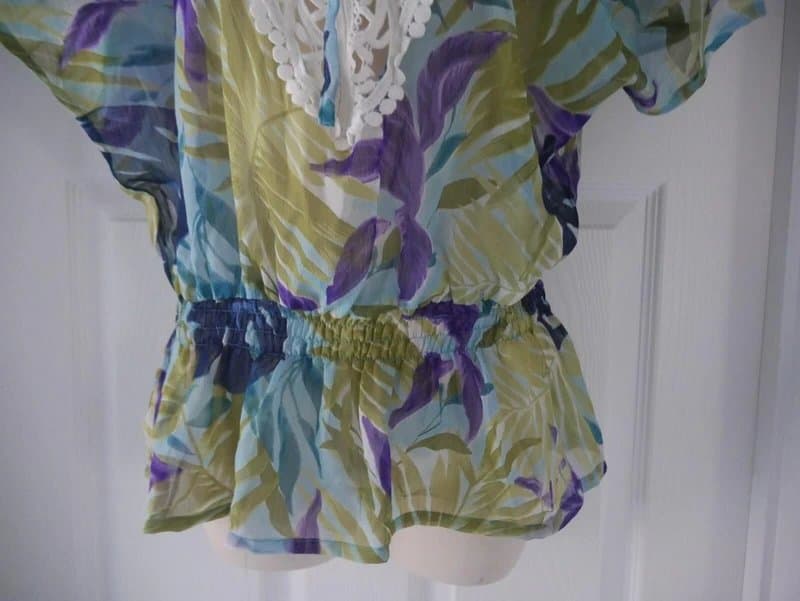 Carbon Carbon Blouse Ladies Size 10 Green Floral Leaf Crochet Neck Chiffon Top Summer