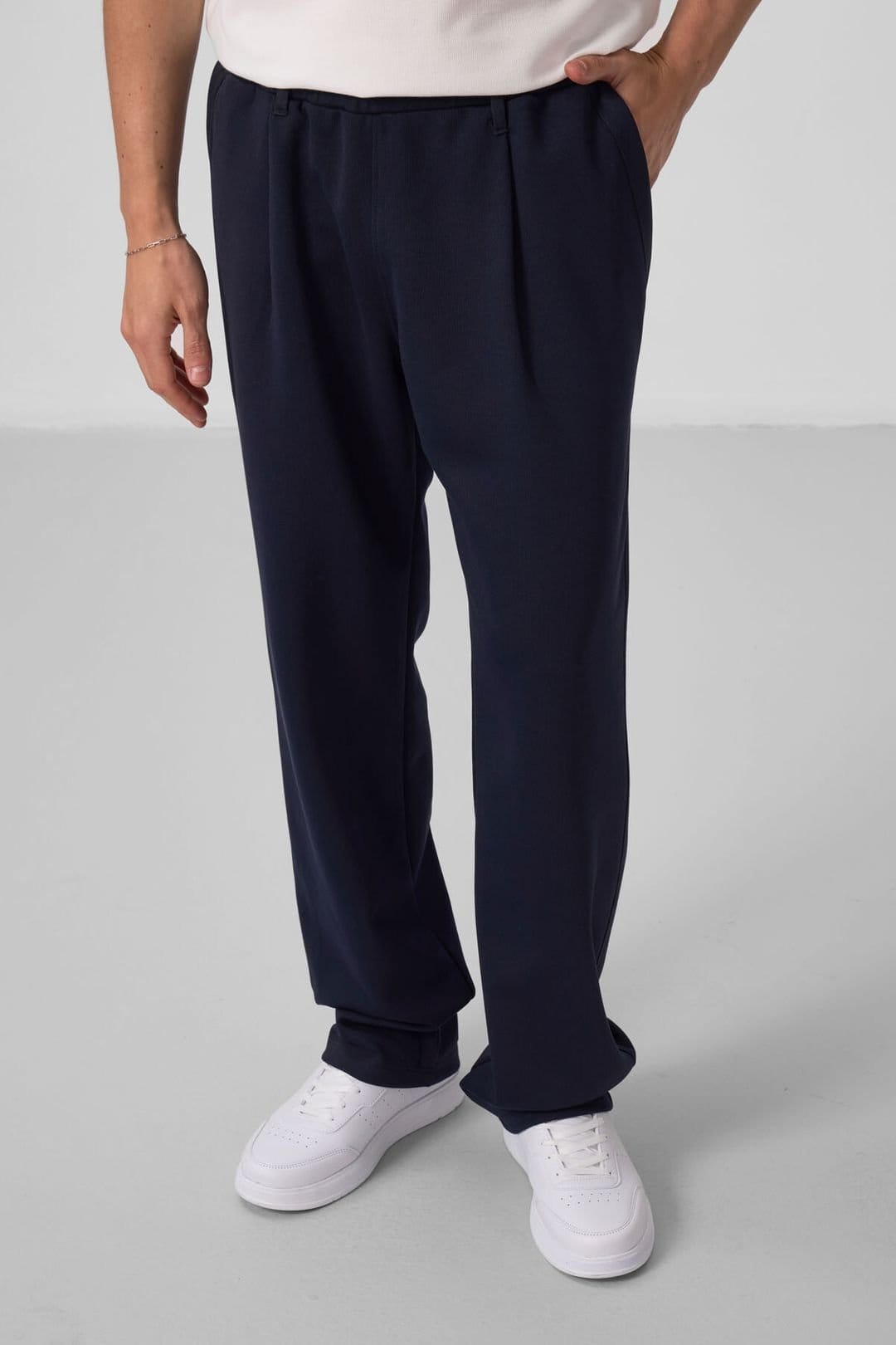 Tommy Life Tommy Life Men's Wide-leg Palazzo Trousers in Navy - 4