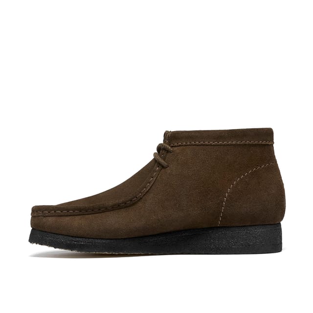 Clarks Clarks Men's Wallabee Boot Dark Olive Suede Ankle Boots, Wallabee, Lace Up in Green - 2