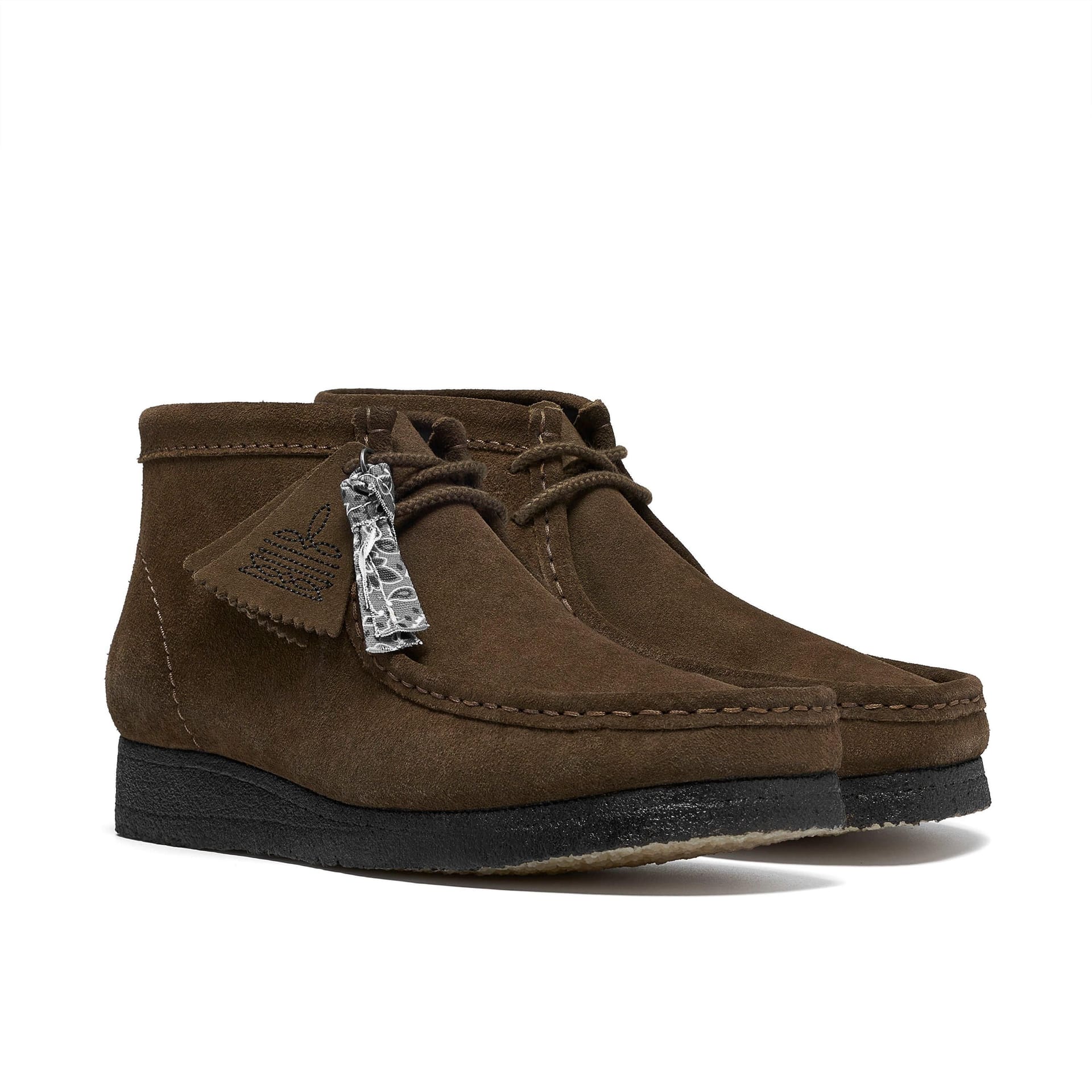 Clarks Clarks Men's Wallabee Boot Dark Olive Suede Ankle Boots, Wallabee, Lace Up in Green - 4