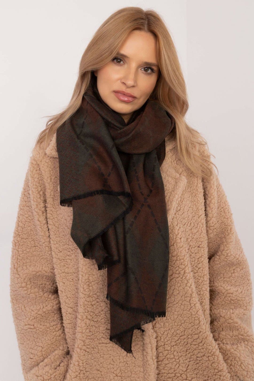 Love Lace Love Lace Green Geometric Pattern Viscose Scarf