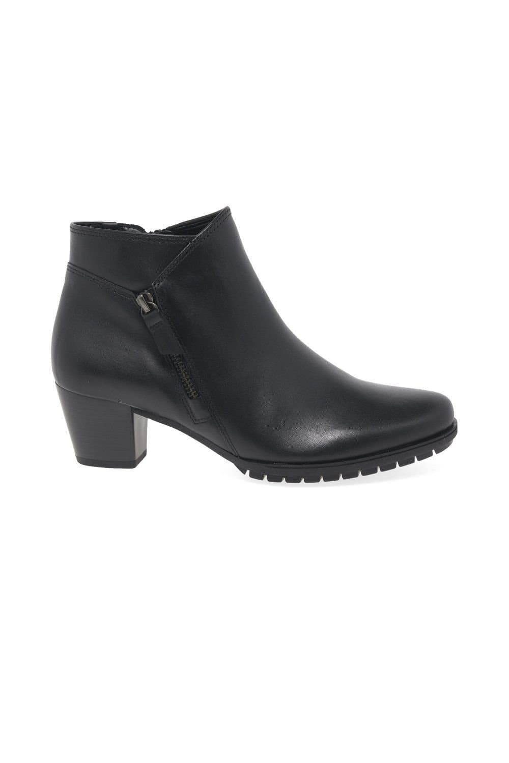 Gabor Gabor Women's 'Olivetti' Ankle Boots in True Black