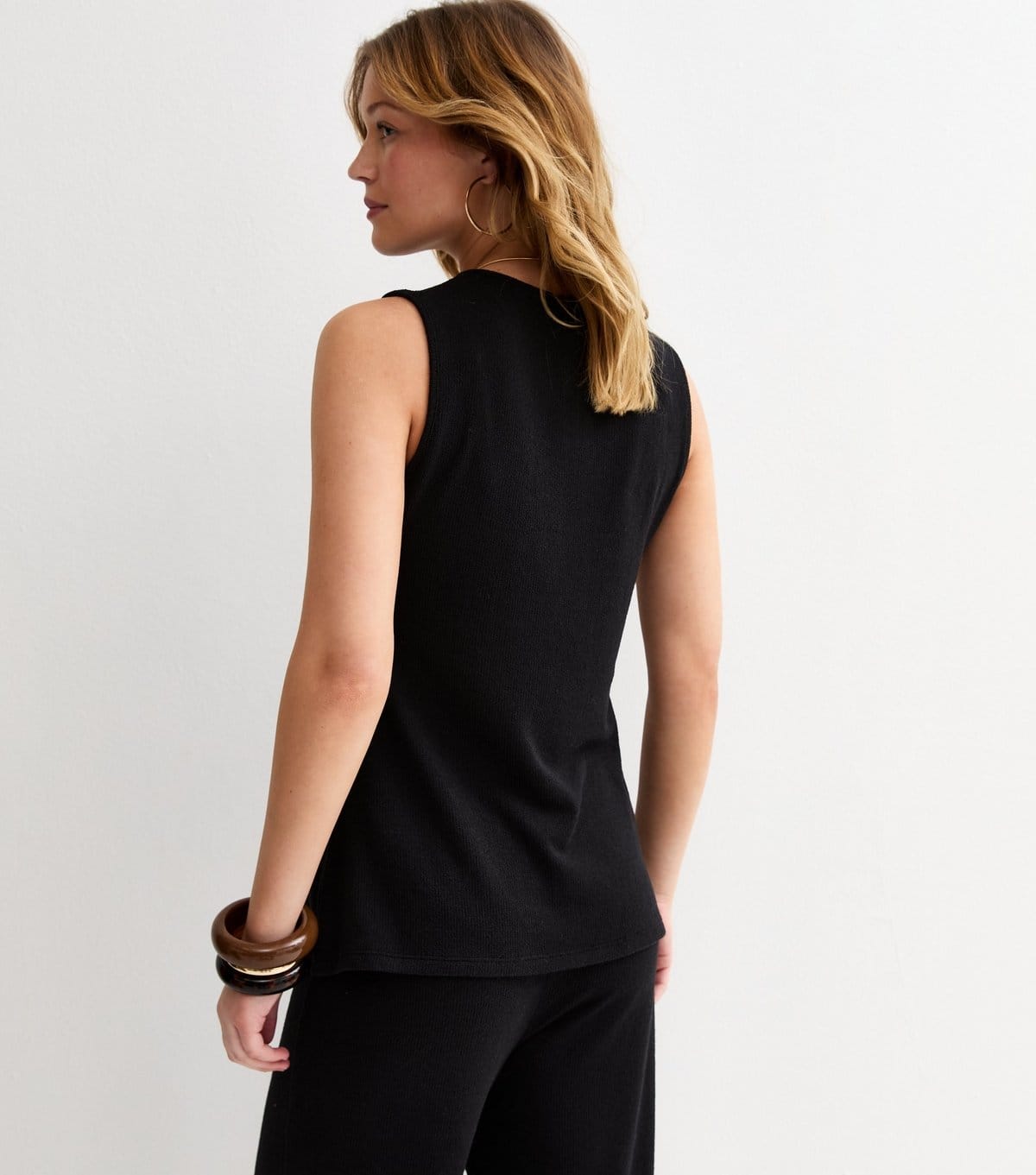 New Look Women's Black Textured Soft Touch Button Front Waistcoat New Look - 4