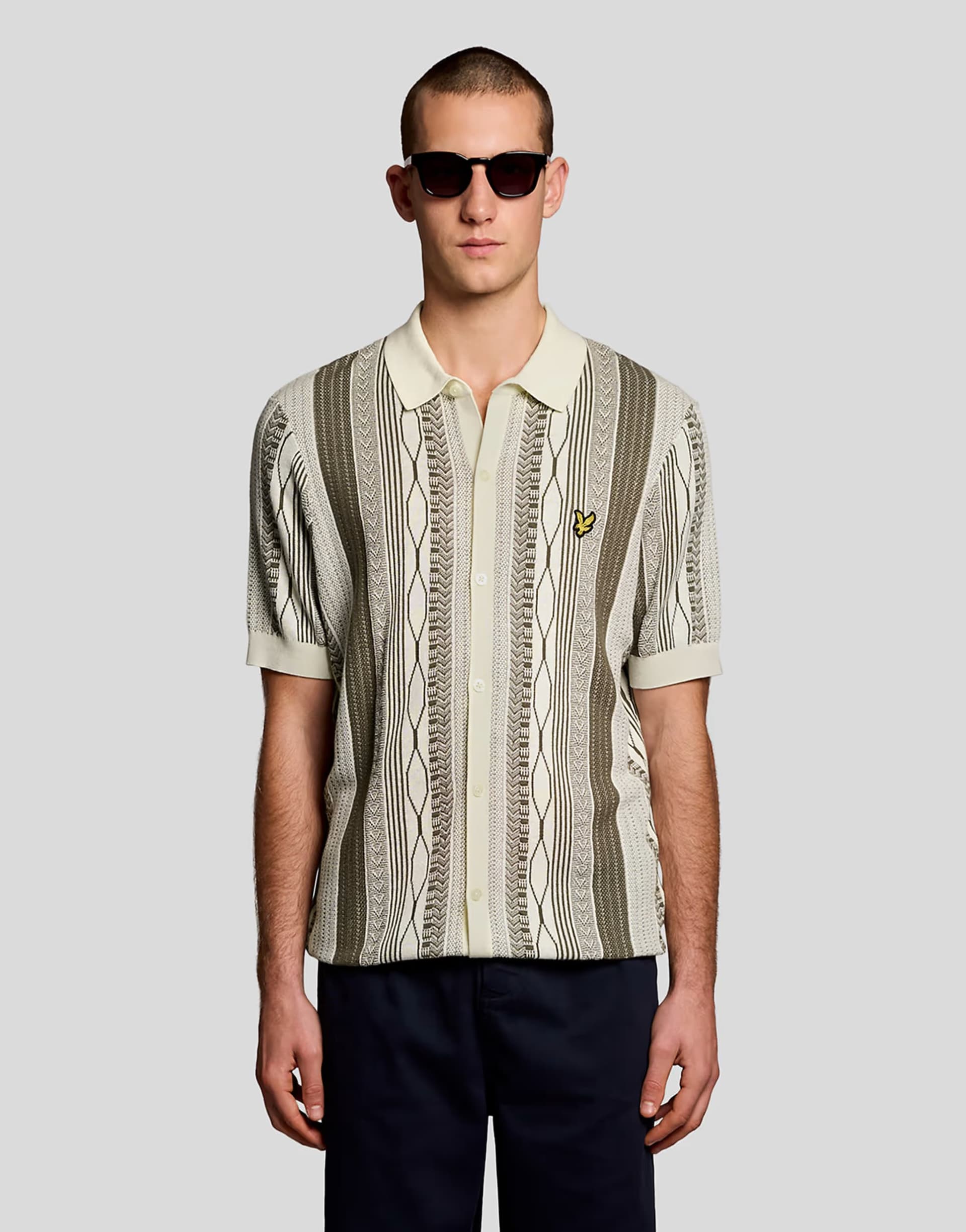 ASOS Lyle & Scott Mid knits brocade jacquard short sleeve knitted shirt in y148 ice cream/ khaki ash