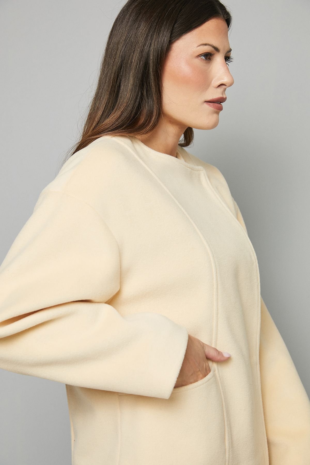 Wallis Wallis Women's Short One Button Jacket in Yellow - 4