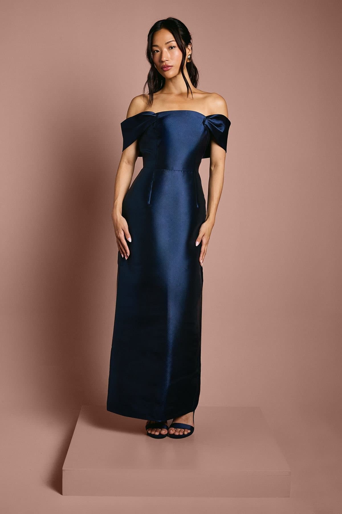 Coast Coast Women's Honoured Twill Bardot Column Midi Bridesmaid Dress in Navy