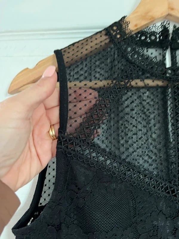 New Look Black sleeveless lace top new look size 8