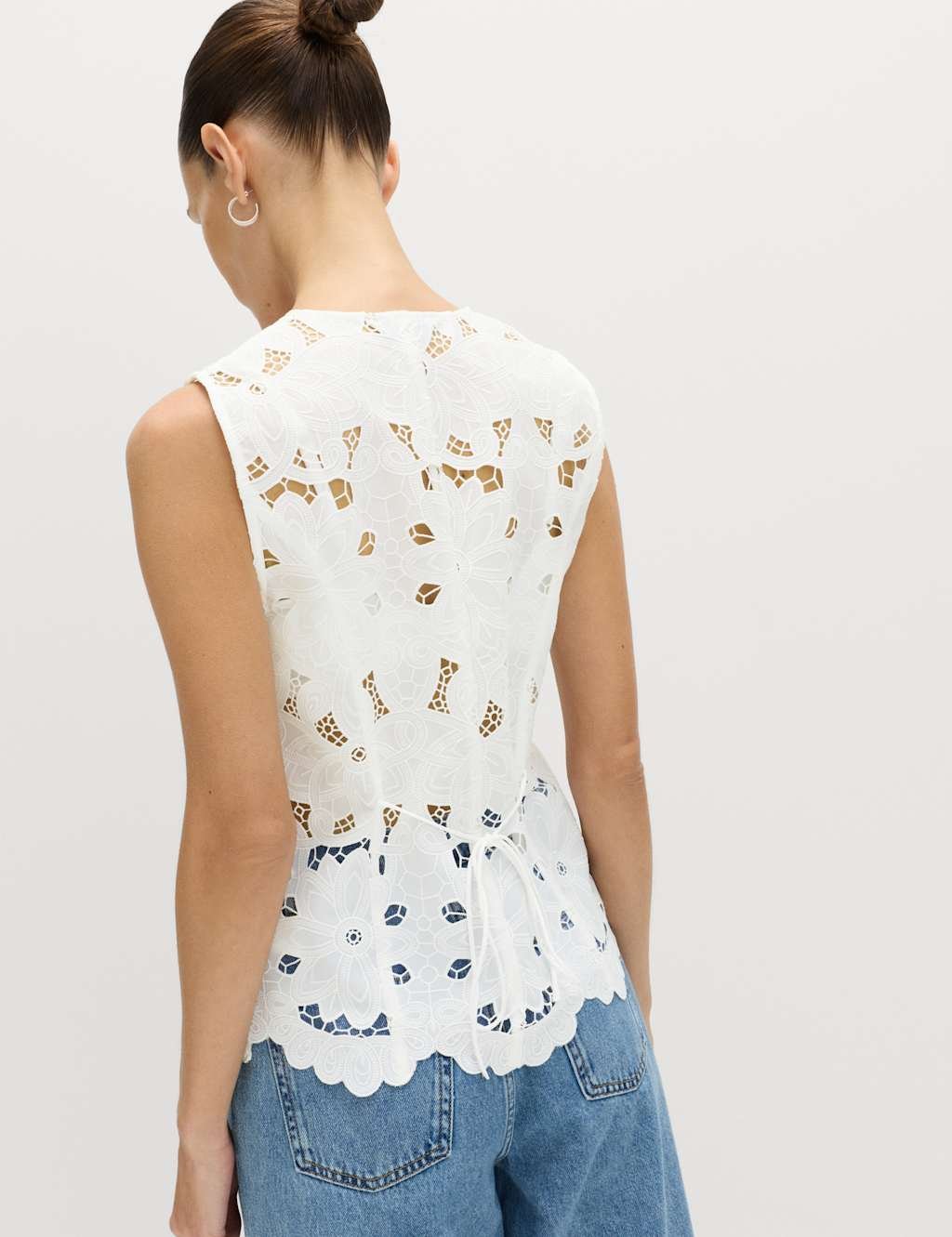 Marks & Spencer M&S Floral V-neck Cutwork Detail Waistcoat Soft White - 4