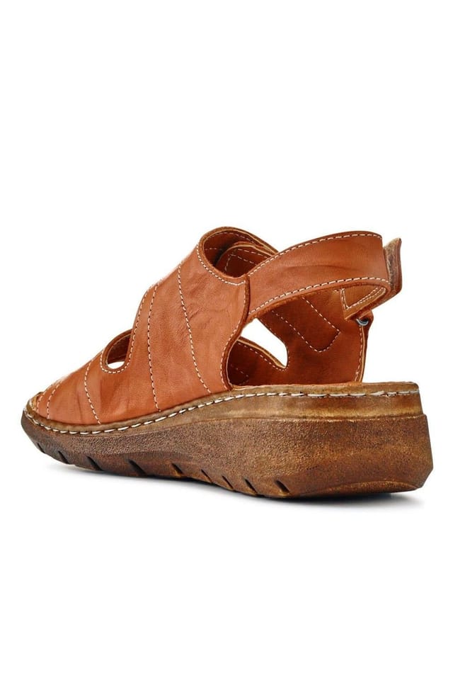 Pavers Pavers Women's Leather Multi-Touch-Fasten Sandals in Tan - 3