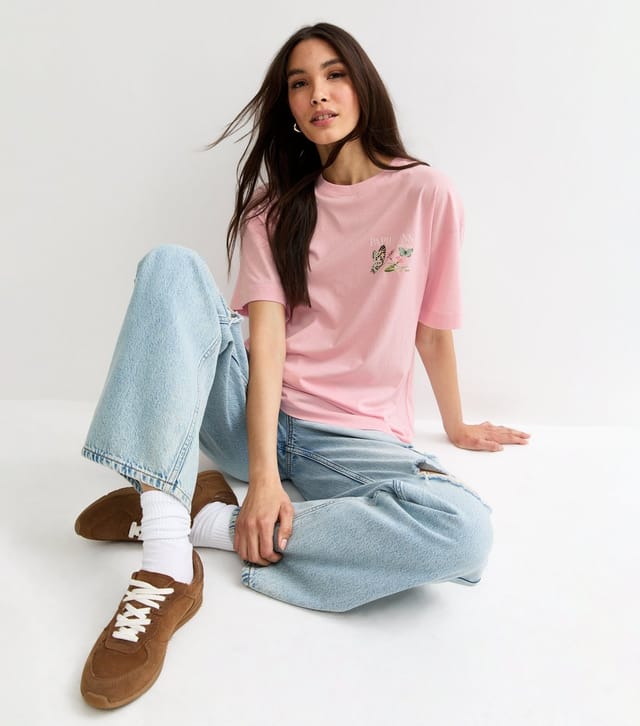 New Look Women's Light Pink Butterfly Print Oversized T-Shirt New Look - 3