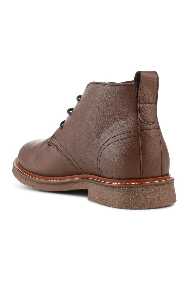 Jones Bootmaker Jones Bootmaker Men's Earley Leather Chukka Boots in Light Brown - 3