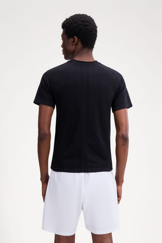 Ellesse Ellesse Men's Drexani Ss Seamless Tee in Black - 2