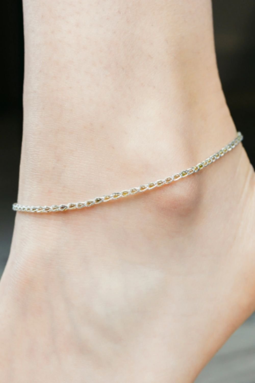 The Colourful Aura The Colourful Aura Women's Pure Silver Minimalistic Chain Indie Boho Silver Indian Payal Anklet - 3