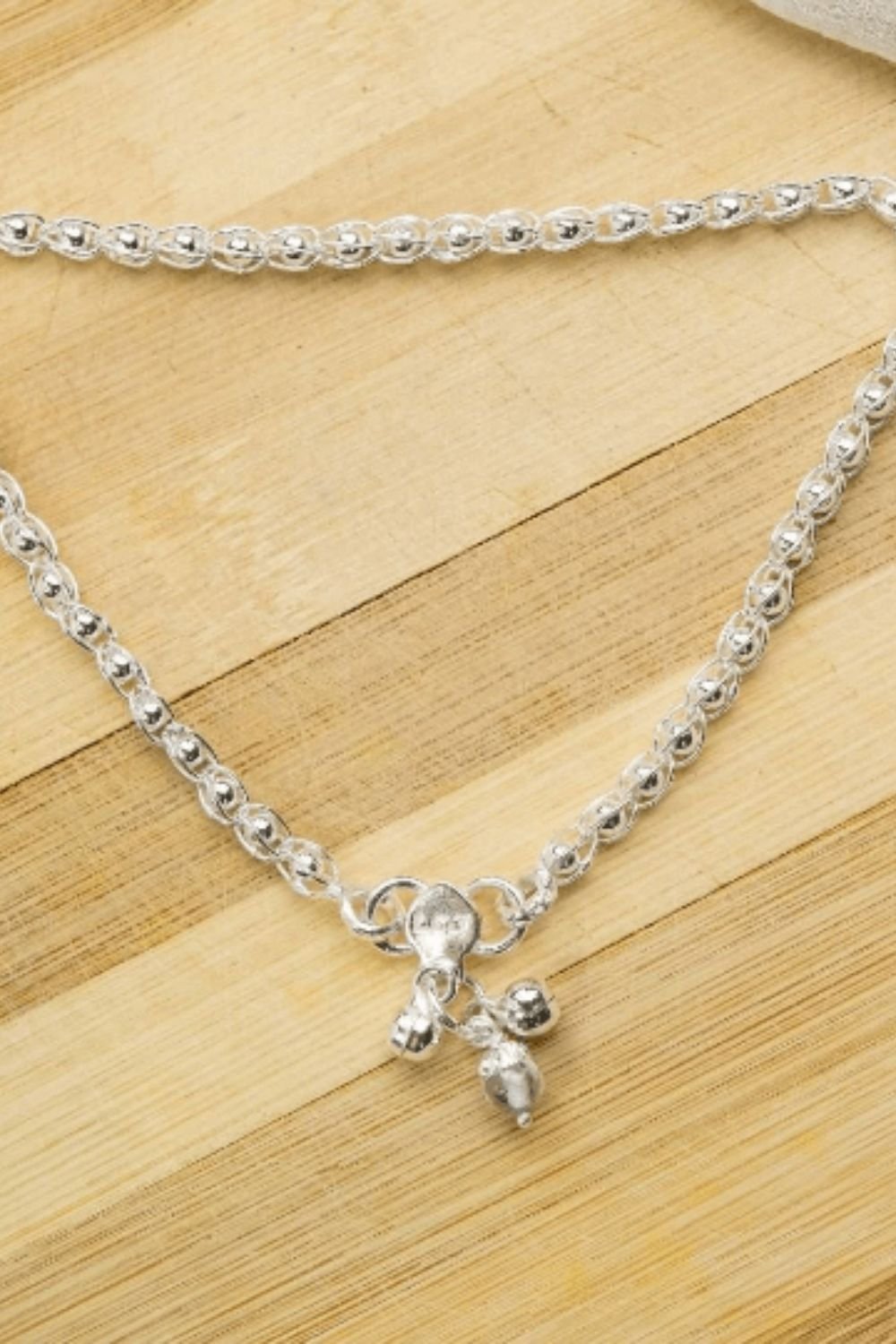 The Colourful Aura The Colourful Aura Women's Pure Silver Minimalistic Chain Indie Boho Silver Indian Payal Anklet - 4