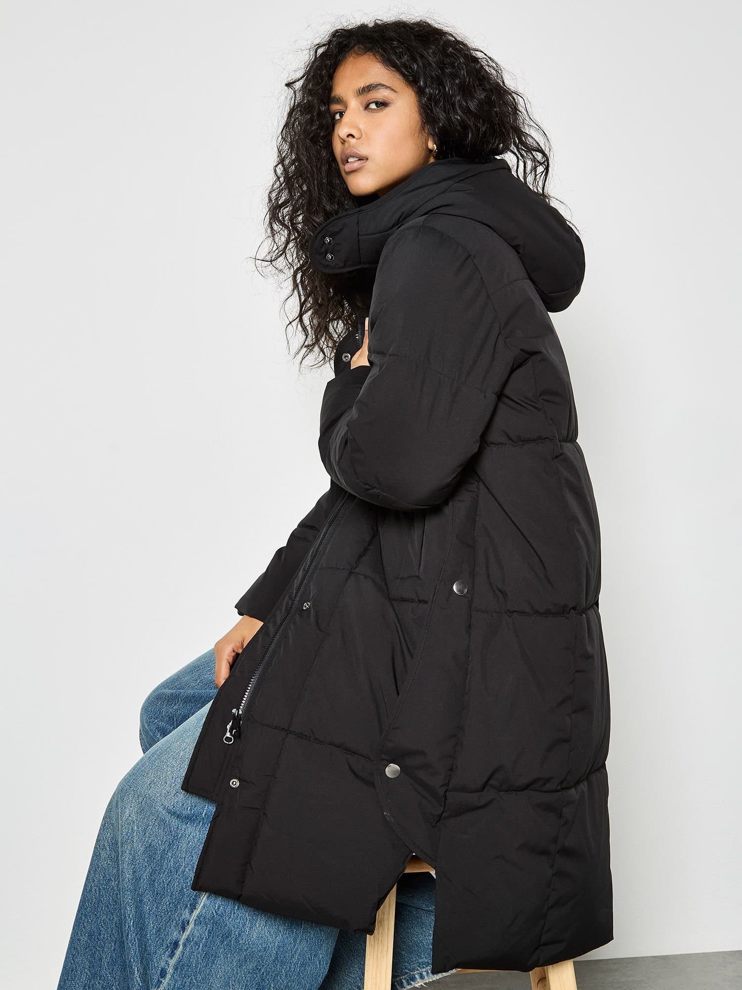 Apricot Apricot Women's Longline Padded Puffer Coat in Black