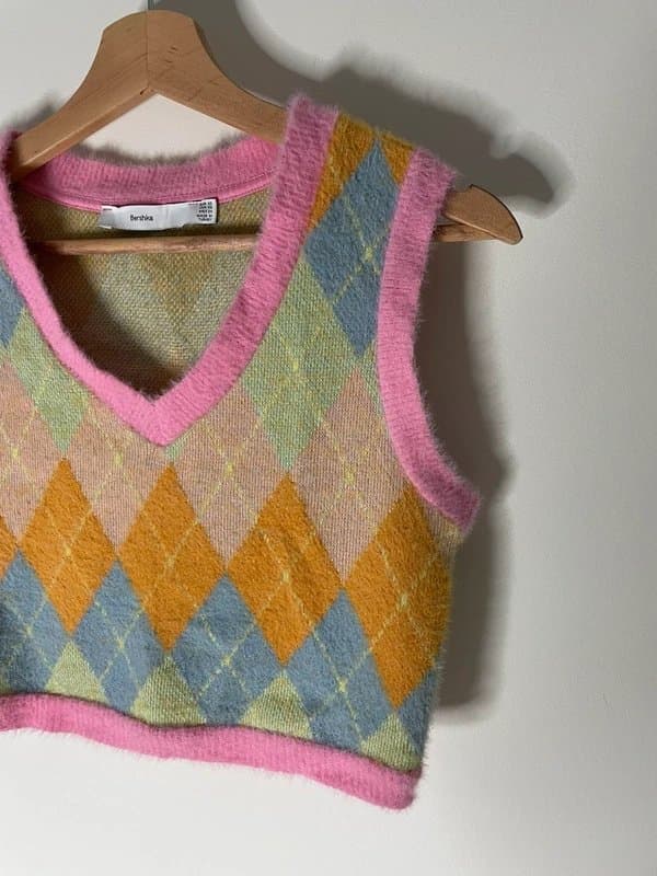 Bershka Cropped argyle knitted vest