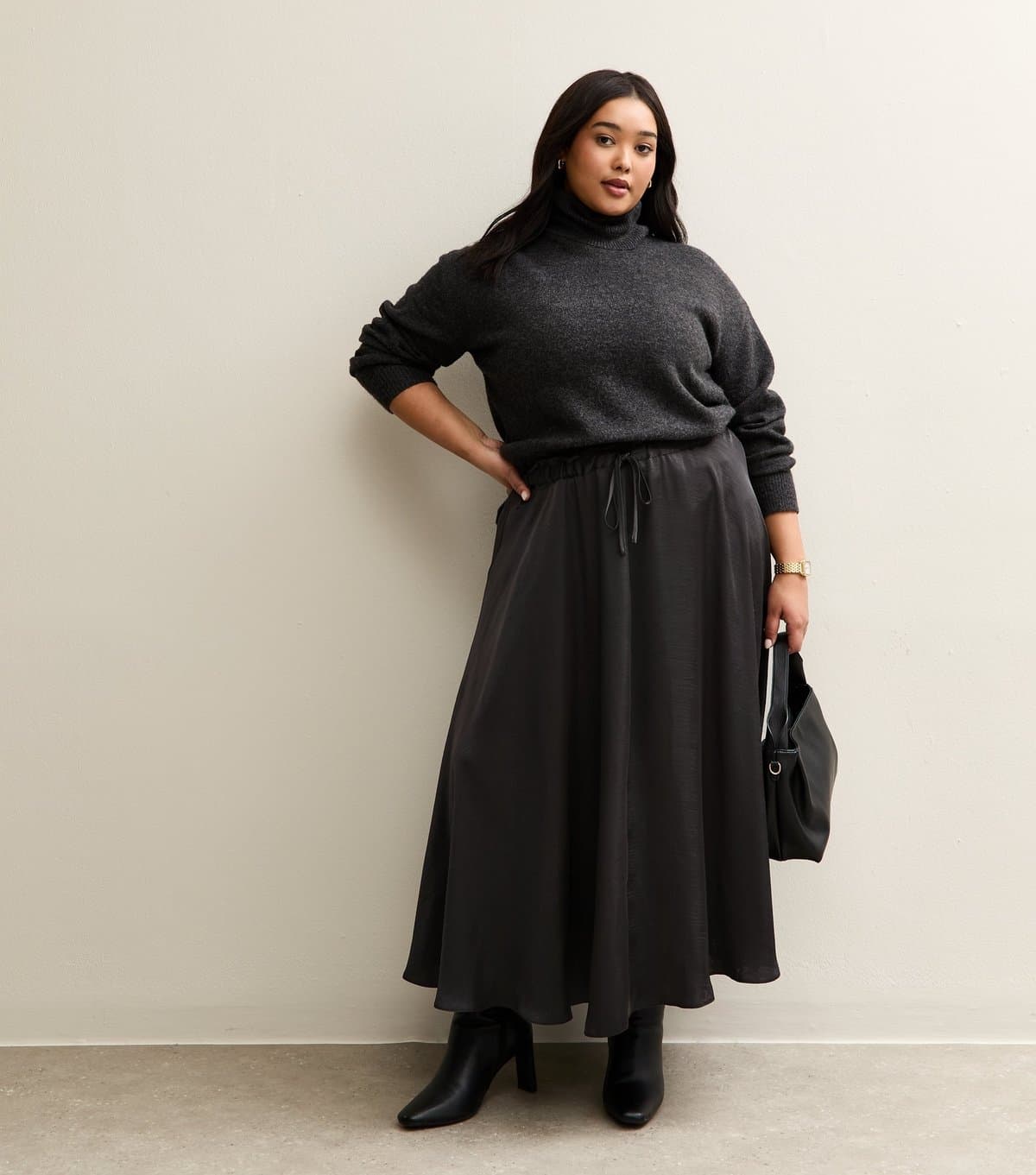 New Look Women's Plus Size Black Satin Gathered Midi Skirt Curves New Look