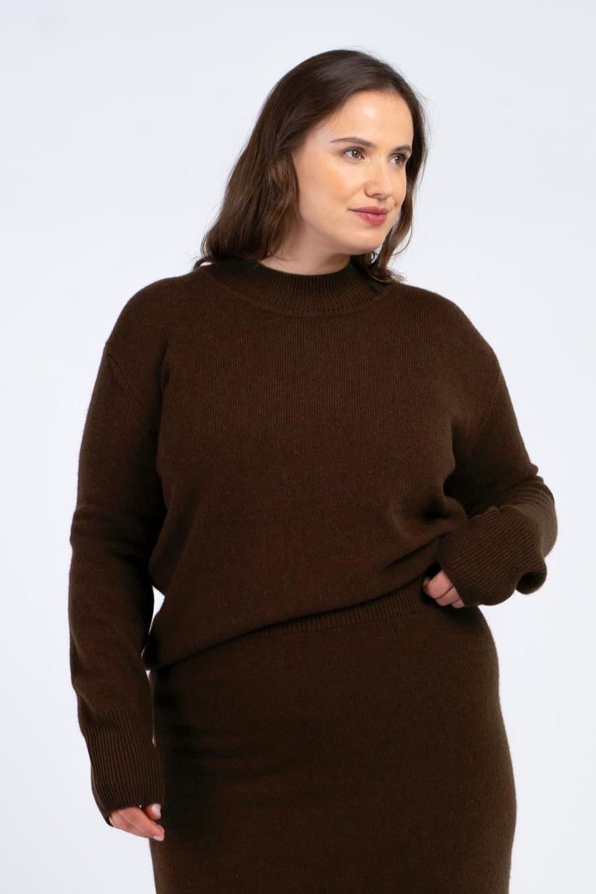 Kettlewell Kettlewell Women's Tina Merino Sweater in Dark Brown