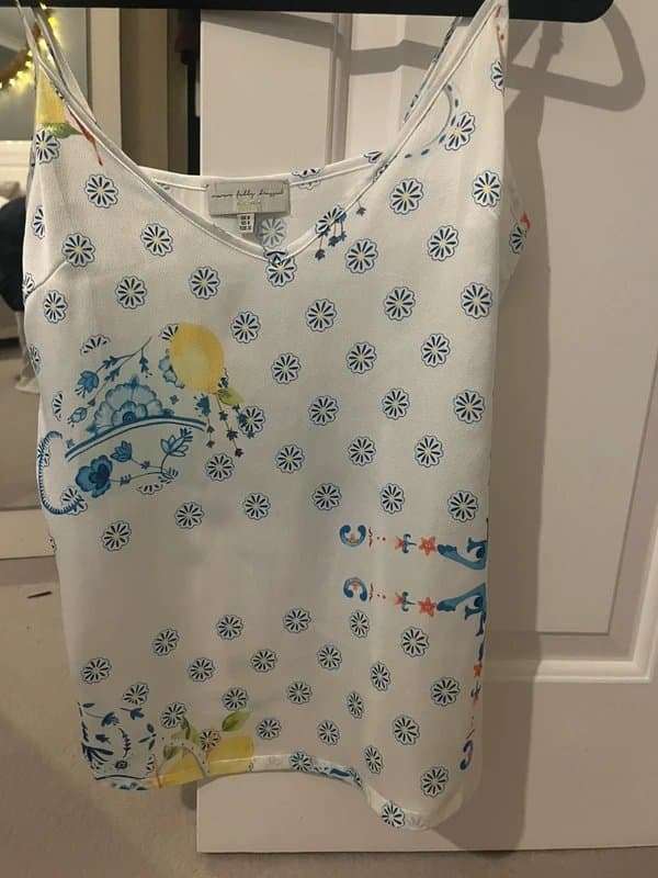 Never Fully Dressed Never fully dressed white patterned cami - size 8