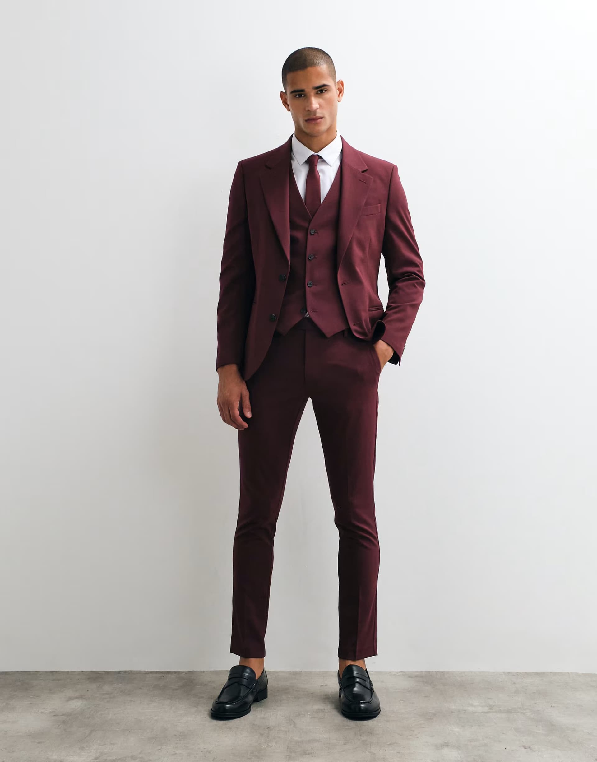 ASOS ASOS DESIGN skinny suit trousers in burgundy