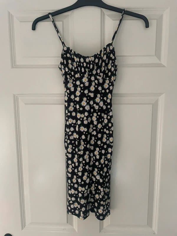 Bershka Daisy summer dress Bershka size xs